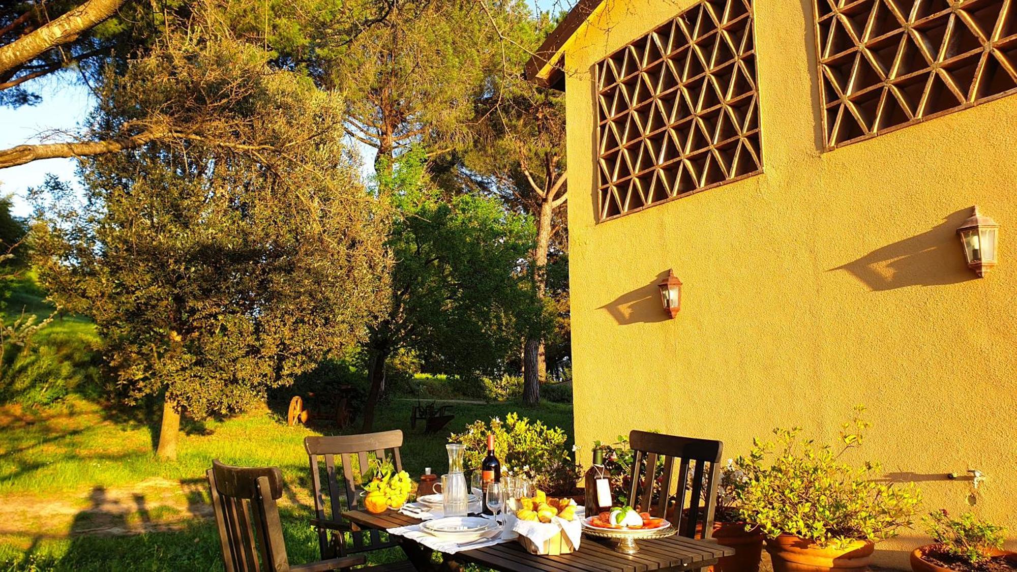 Agriturismo Podere Le Tombe Guest House Palaia Eksteriør bilde